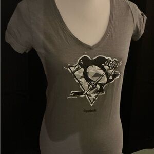 Reebok Gray Graphic Women's Tee